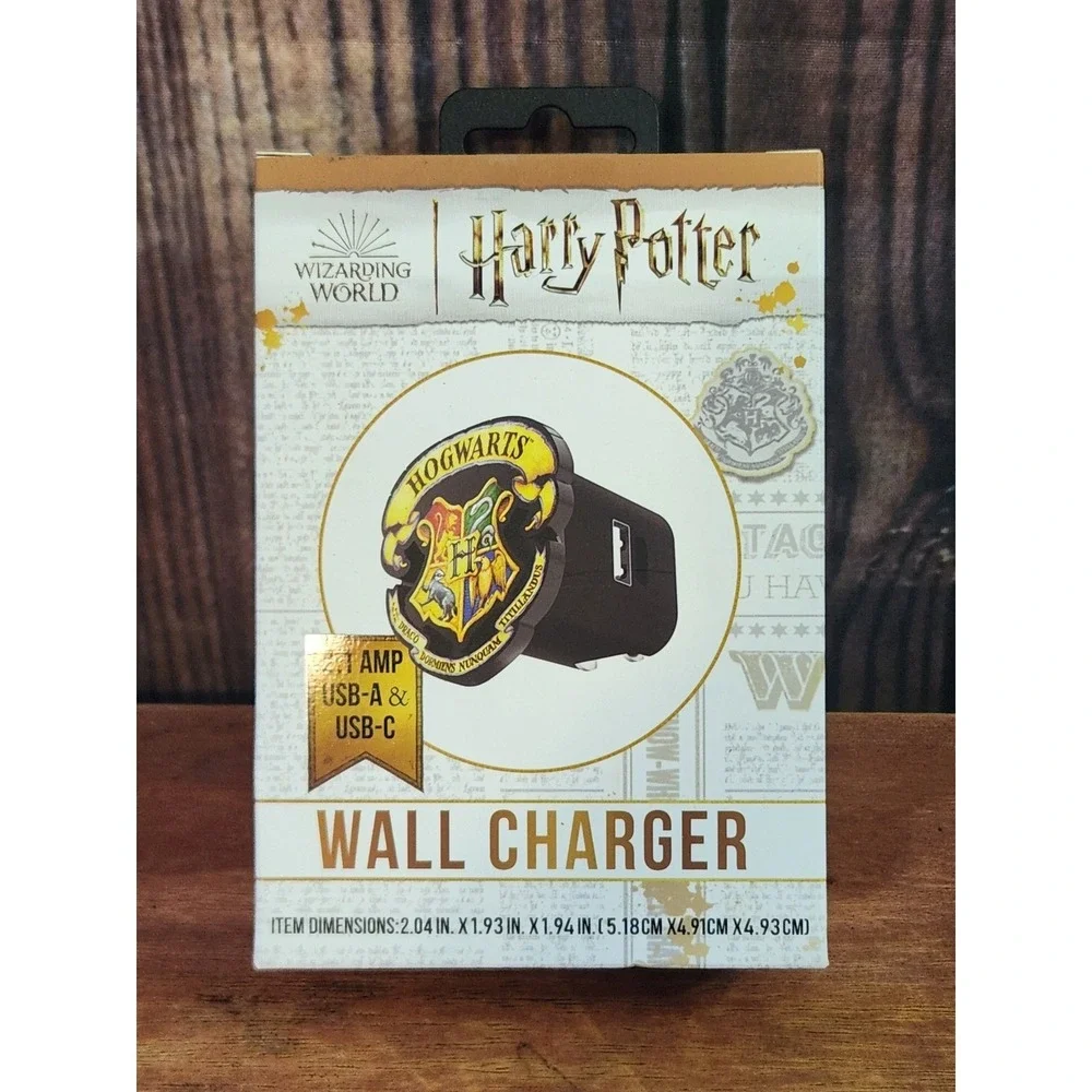 Harry Potter Hogwarts Crest Wall Charger Dual USB-A USB-C 2.1A Folding Plug New